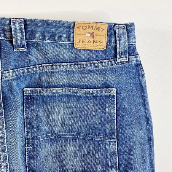 Tommy Hilfiger Mens Jeans 34x32 Med Wash Straight Leg Carpenter Style Pockets - Picture 8 of 16